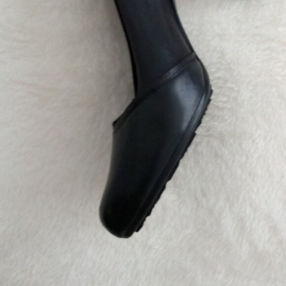 SHOES BLACK PUMPS BY TSUBO - WORN ONCE - SIZE 7 - Picture 7 of 9